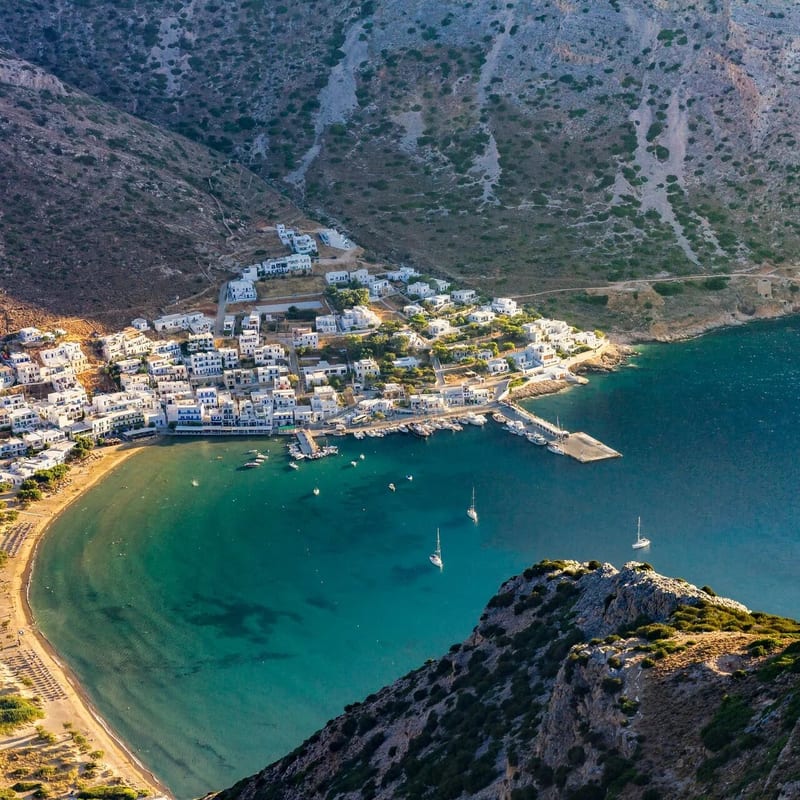 Kamares Port